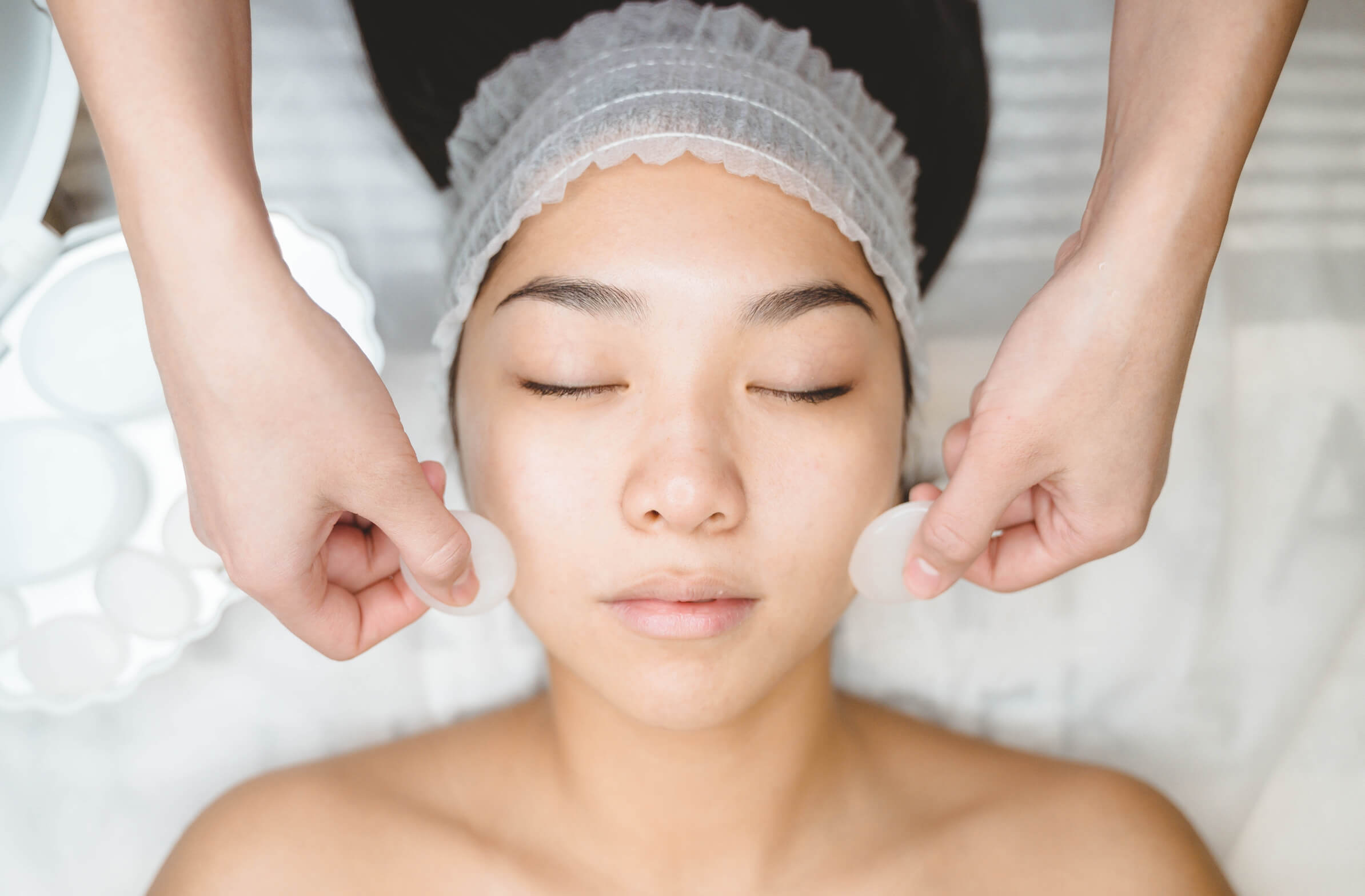 Hot Stone Facial Massage